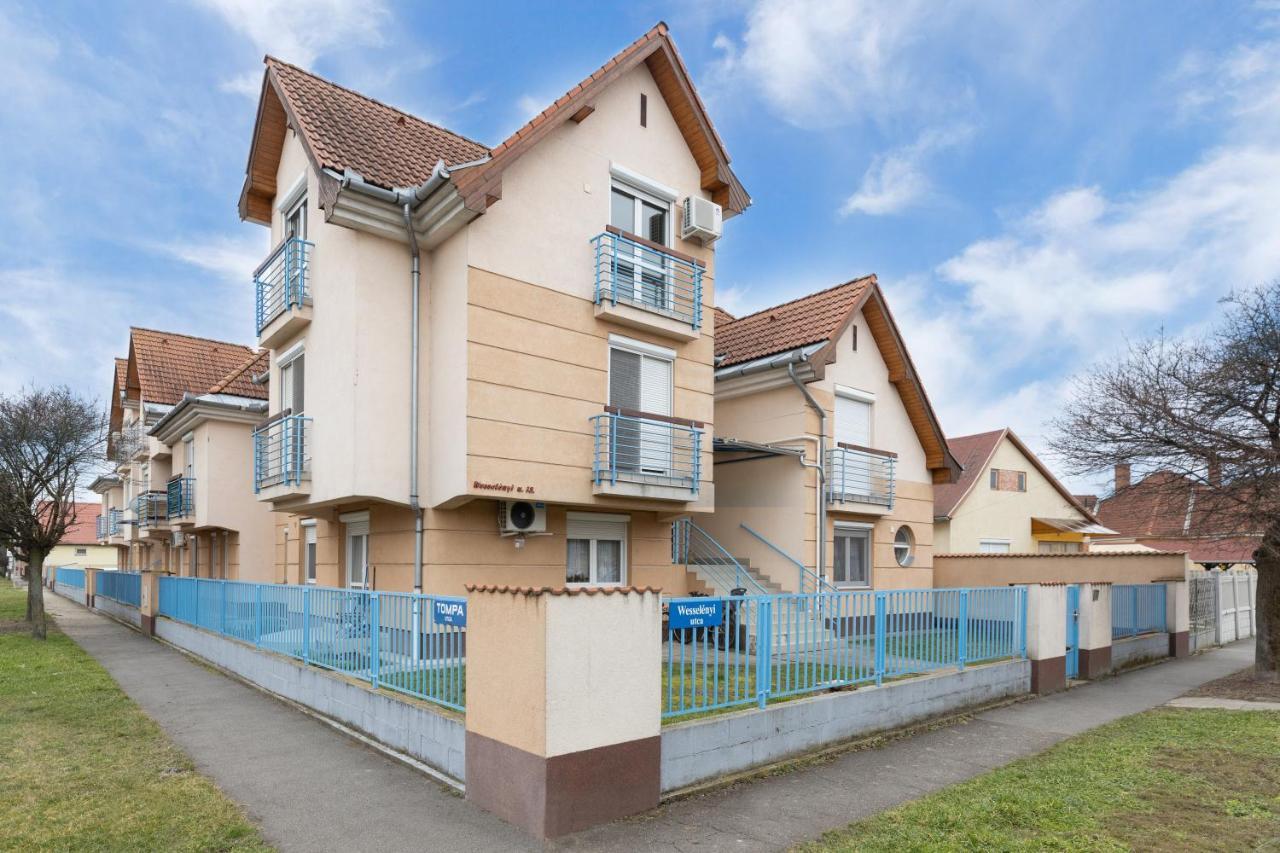 Marta Apartman Хайдусобосло Экстерьер фото